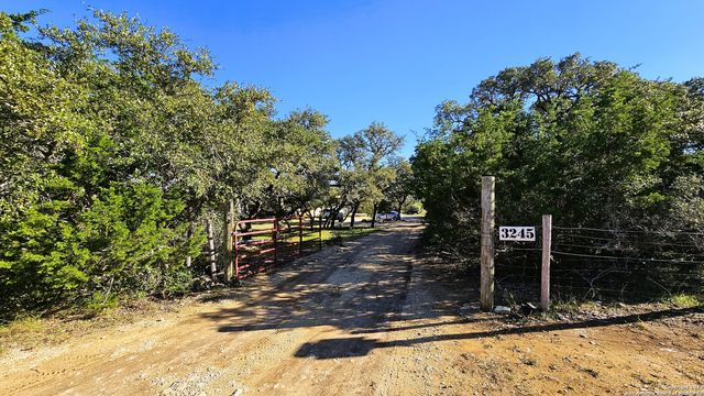 3245 FM 470, Bandera, TX 78003