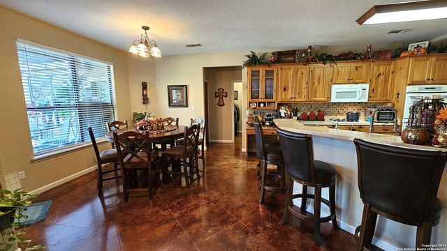 3245 FM 470, Bandera, TX 78003