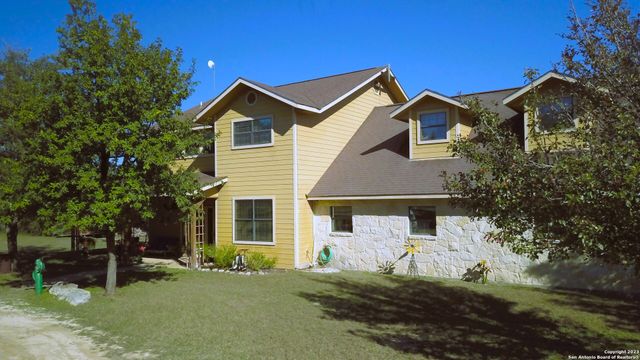 3245 FM 470, Bandera, TX 78003
