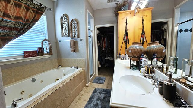 3245 FM 470, Bandera, TX 78003