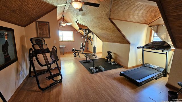 3245 FM 470, Bandera, TX 78003