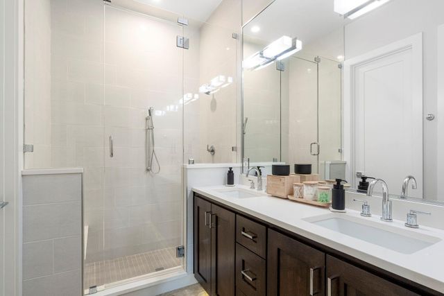 2103 Greenwood Ave Building 1, Unit B, Austin, TX 78723