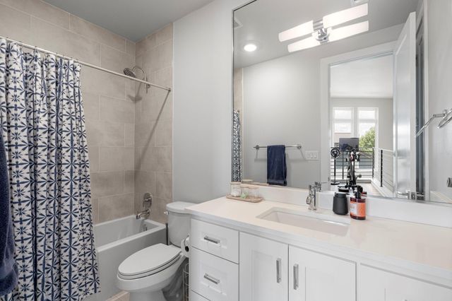 2103 Greenwood Ave Building 1, Unit B, Austin, TX 78723