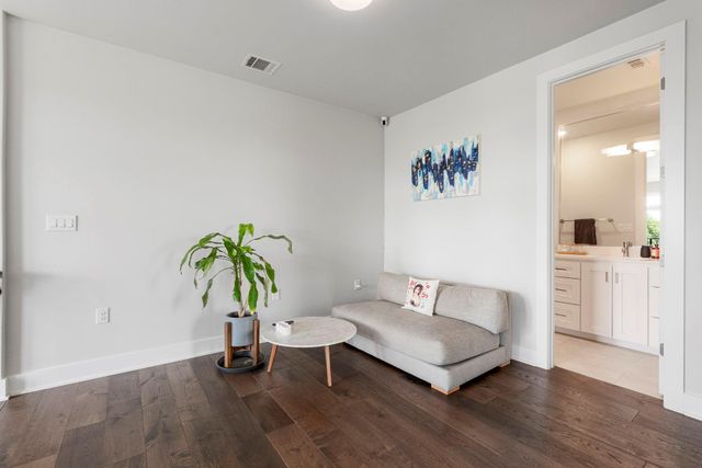 2103 Greenwood Ave Building 1, Unit B, Austin, TX 78723