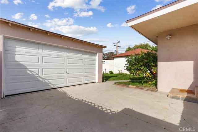 10525 Washington Avenue, South Gate, CA 90280