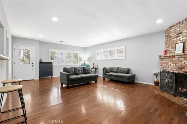 10525 Washington Avenue, South Gate, CA 90280