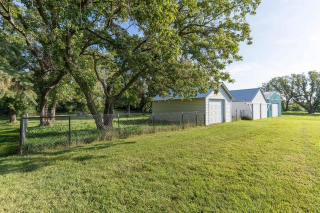 18702 County Highway 1, Buse Twp, MN 56537