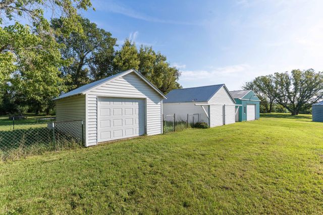 18702 County Highway 1, Buse Twp, MN 56537