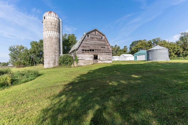 18702 County Highway 1, Buse Twp, MN 56537