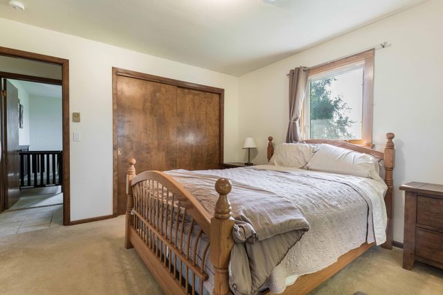 18702 County Highway 1, Buse Twp, MN 56537