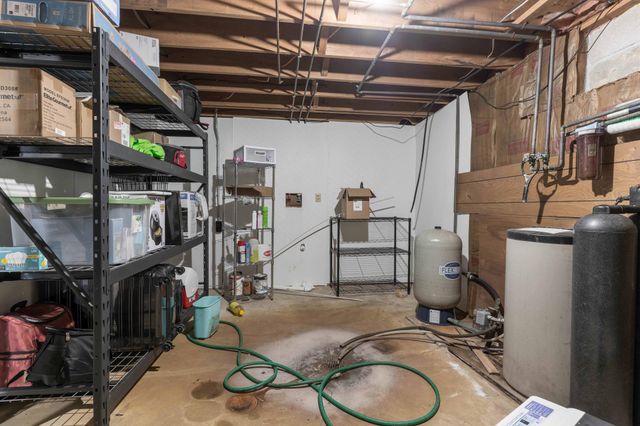 18702 County Highway 1, Buse Twp, MN 56537