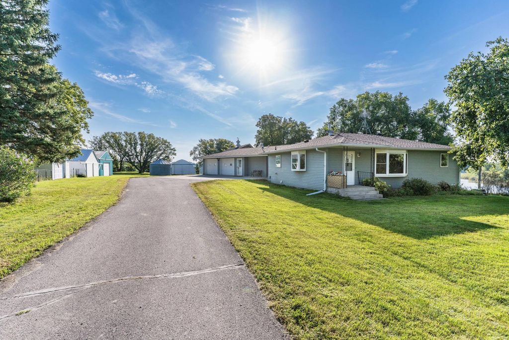 18702 County Highway 1, Buse Twp, MN 56537