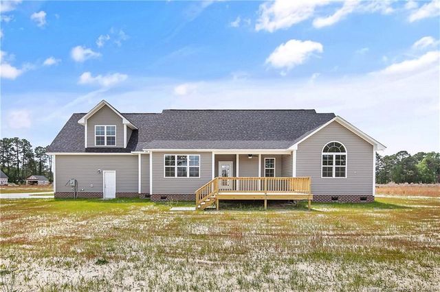 3018 Dinwiddle Drive, Wade, NC 28395