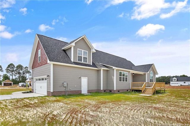 3018 Dinwiddle Drive, Wade, NC 28395