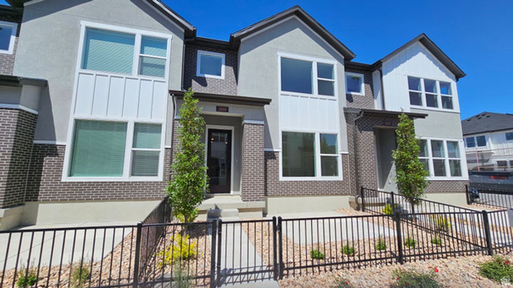2868 S KINSEY CT, West Valley City, UT 84128