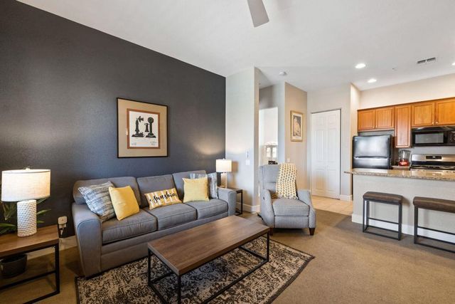 50700 Santa Rosa Plaza 7, La Quinta, CA 92253