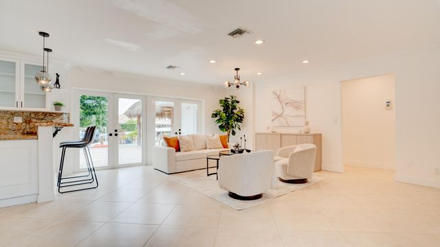 1511 SE 12th Court, Deerfield Beach, FL 33441