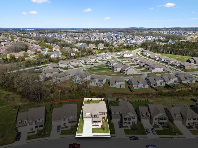 541 Weymouth Ln, Mount Juliet, TN 37122