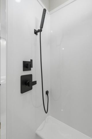 921 N Fountain Street, Carterville, MO 64835