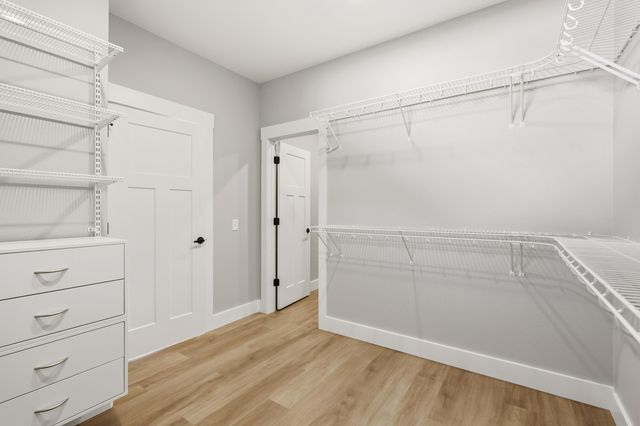 921 N Fountain Street, Carterville, MO 64835