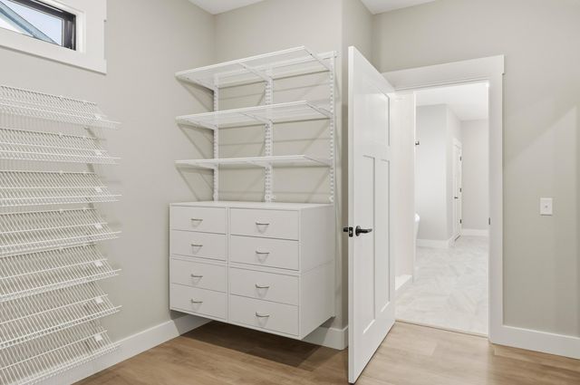 921 N Fountain Street, Carterville, MO 64835