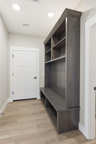 921 N Fountain Street, Carterville, MO 64835