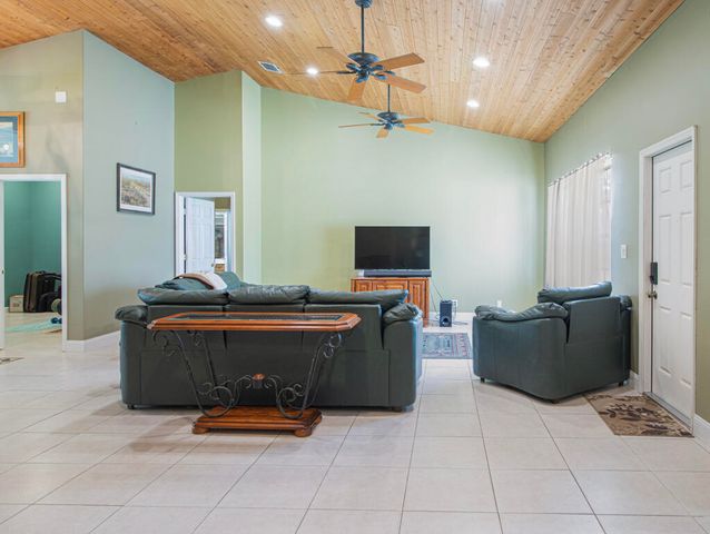 14662 78th Place N, Loxahatchee, FL 33470
