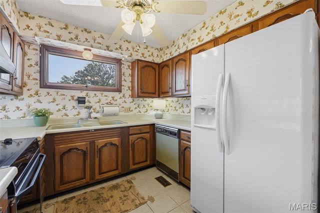 1515 Sweeney Drive, Festus, MO 63028