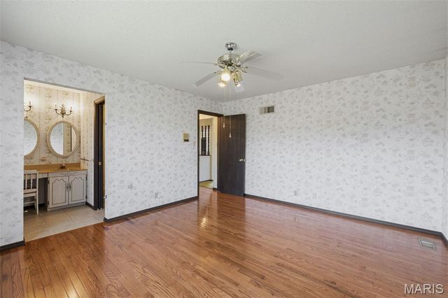 1515 Sweeney Drive, Festus, MO 63028