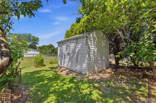 1515 Sweeney Drive, Festus, MO 63028