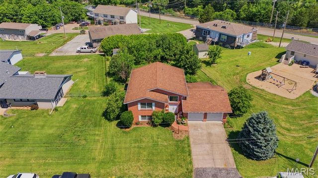 1515 Sweeney Drive, Festus, MO 63028
