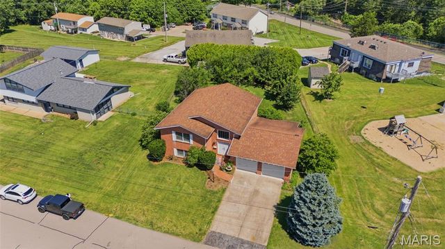 1515 Sweeney Drive, Festus, MO 63028