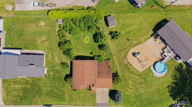 1515 Sweeney Drive, Festus, MO 63028