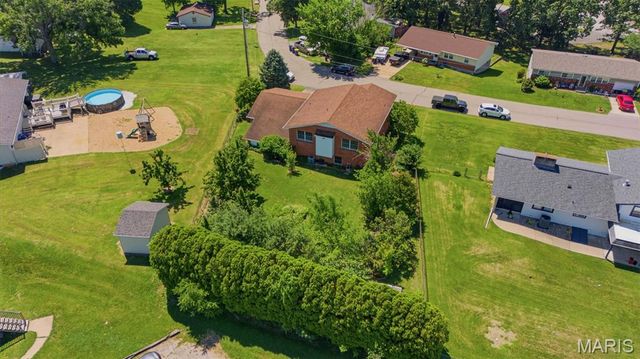 1515 Sweeney Drive, Festus, MO 63028