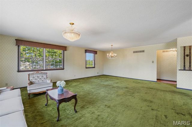 1515 Sweeney Drive, Festus, MO 63028