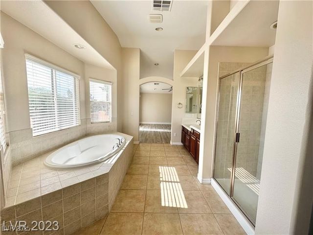 1012 Bonitos Suenos Street, Las Vegas, NV 89138