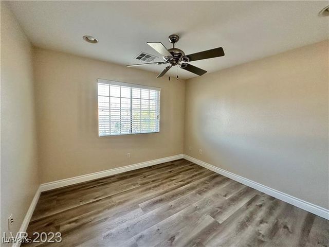 1012 Bonitos Suenos Street, Las Vegas, NV 89138