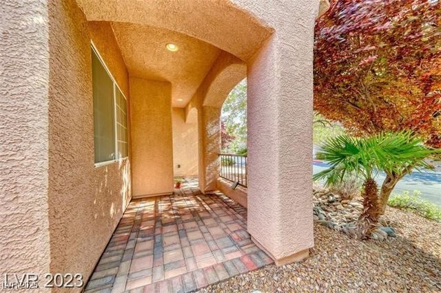 1012 Bonitos Suenos Street, Las Vegas, NV 89138