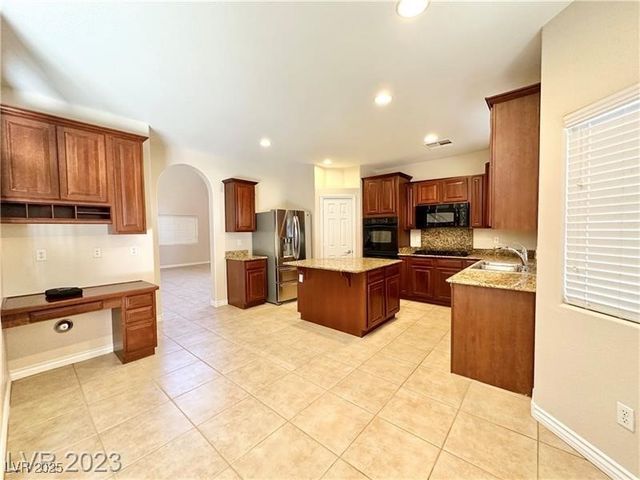 1012 Bonitos Suenos Street, Las Vegas, NV 89138