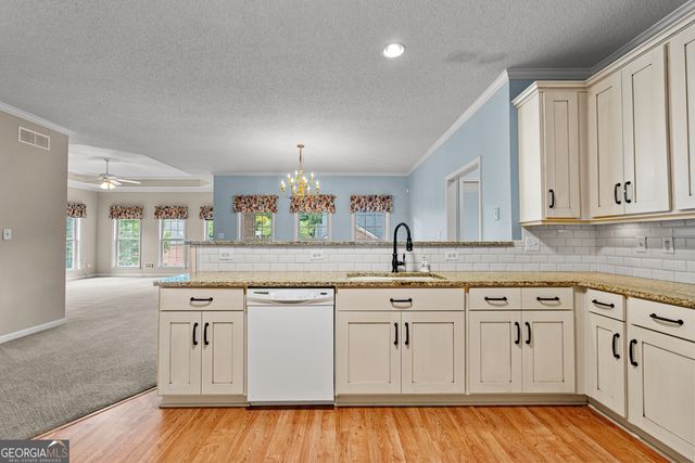 155 Biltmore Drive, Fayetteville, GA 30214