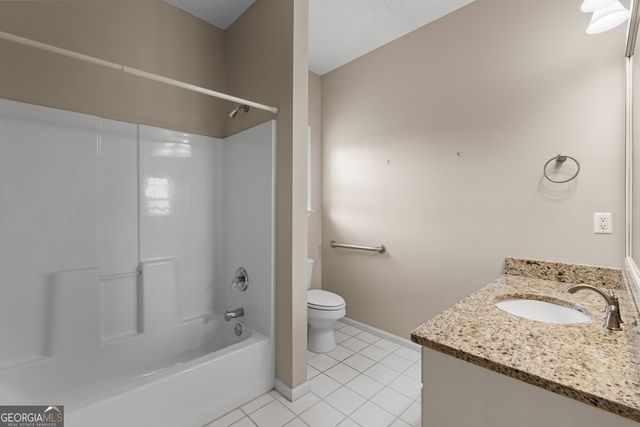 155 Biltmore Drive, Fayetteville, GA 30214
