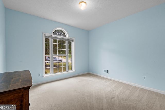 155 Biltmore Drive, Fayetteville, GA 30214