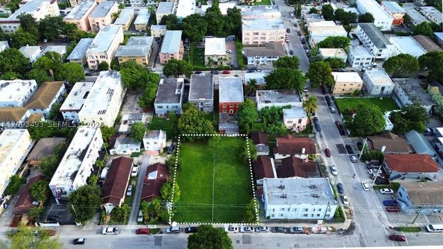 972 SW 3rd St, Miami, FL 33130