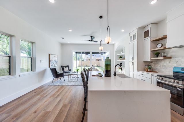 2410 Jeffries Street, Dallas, TX 75215
