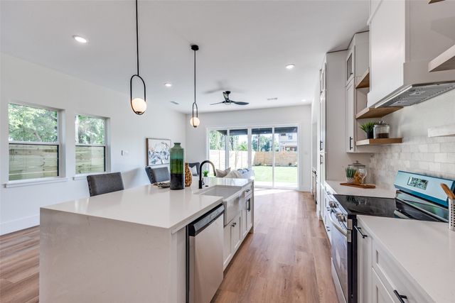 2410 Jeffries Street, Dallas, TX 75215