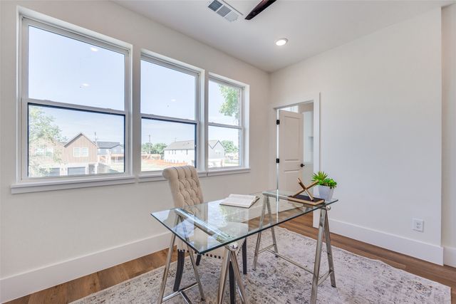 2410 Jeffries Street, Dallas, TX 75215