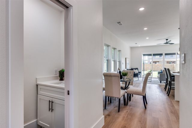 2410 Jeffries Street, Dallas, TX 75215