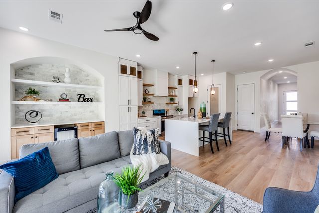 2410 Jeffries Street, Dallas, TX 75215