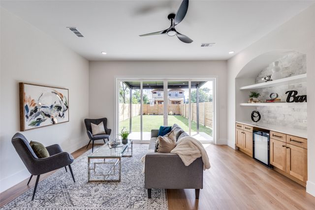 2410 Jeffries Street, Dallas, TX 75215