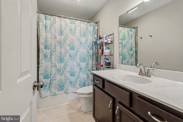 112 S MOUNTAIN DR, Carlisle, PA 17013